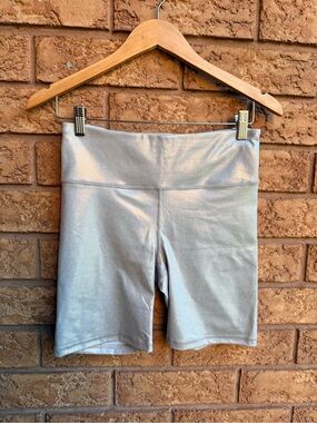 🌿4/$25 • Gap Fit Metallic Silver High-Waisted Biker Shorts